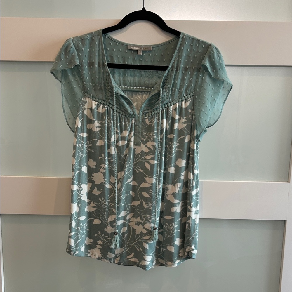 Daniel Rainn Teal and White Floral Blouse
